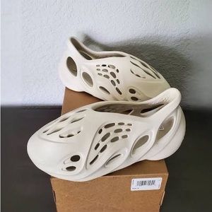 adidas Yeezy Foam RNNR in Sand